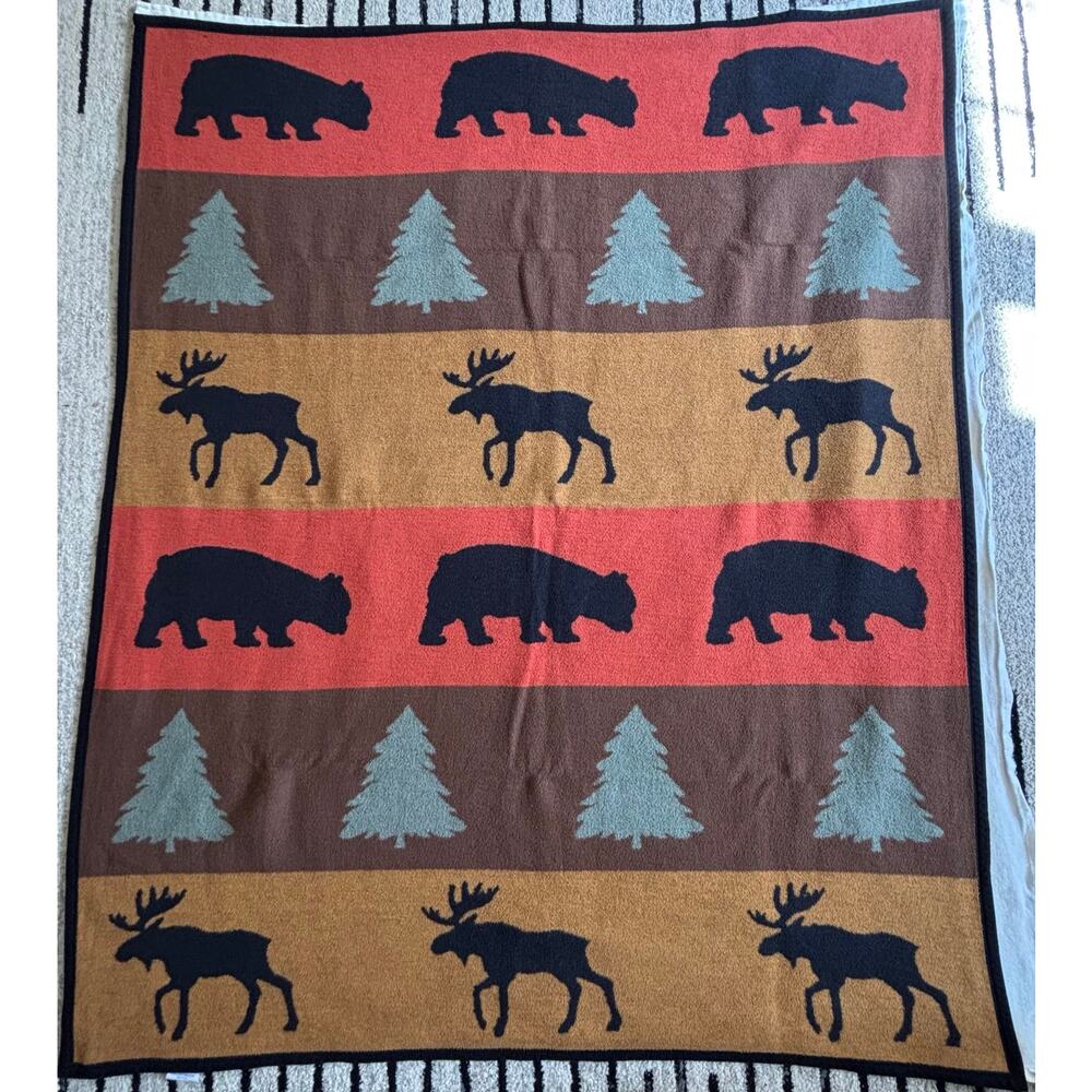 ChappyWrap Blanket Throw Reversible 60x73 Fleece Cozy Cabin USA 59593 Colorblock